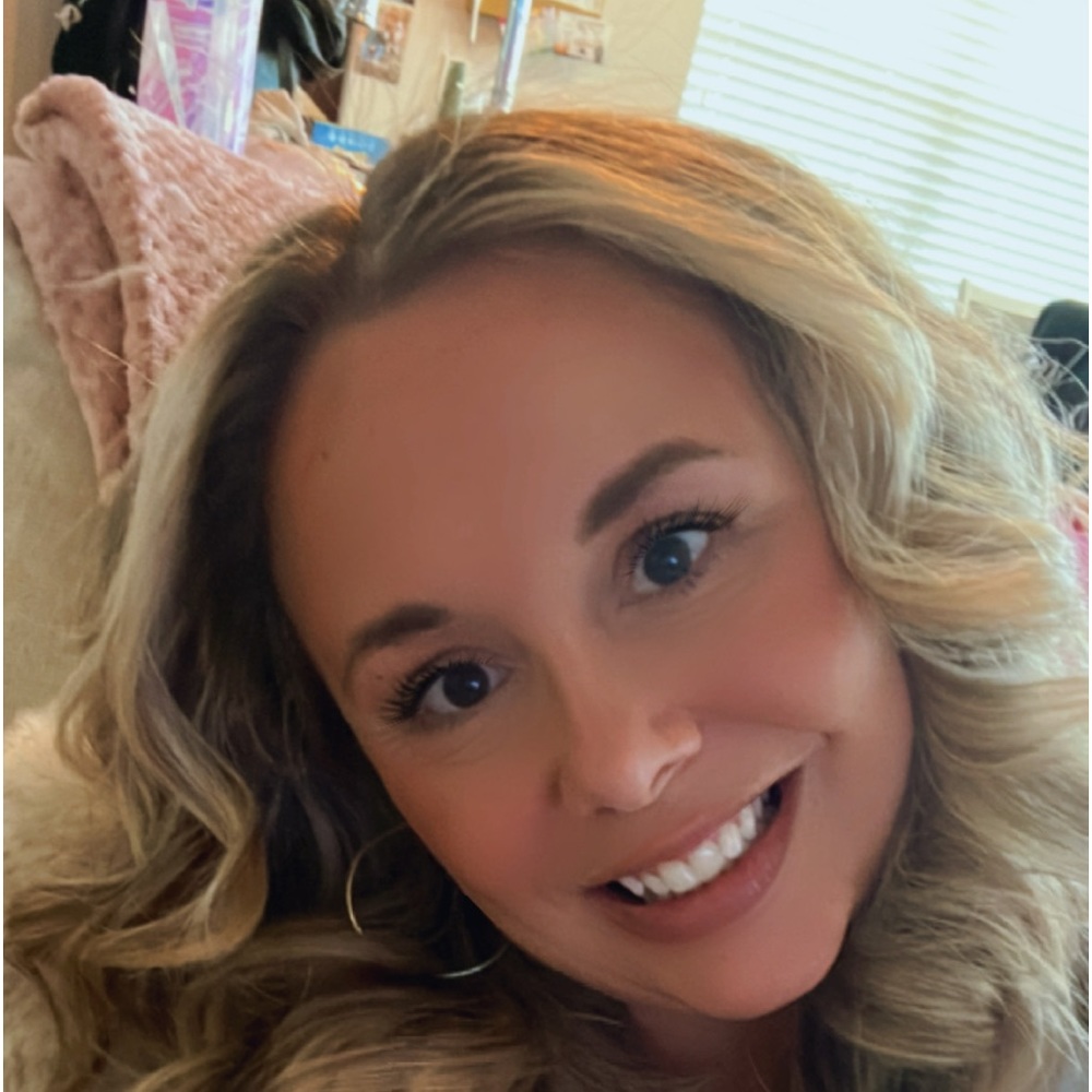 Meet your Posher, Christina